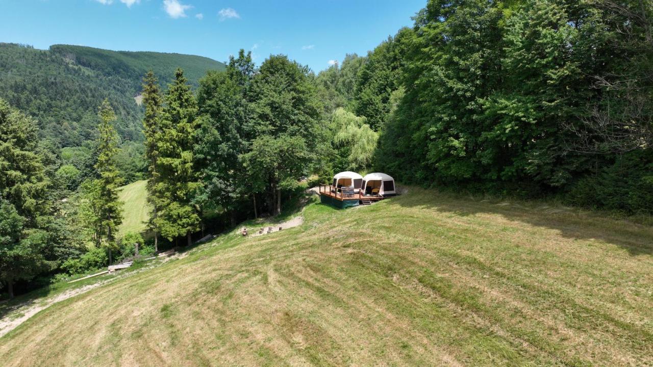 Hotel Glamping Roznov Rožnov pod Radhoštěm Exteriér fotografie